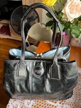 Coach black leather kiss lock signature carryall #A1198-F16658 purse